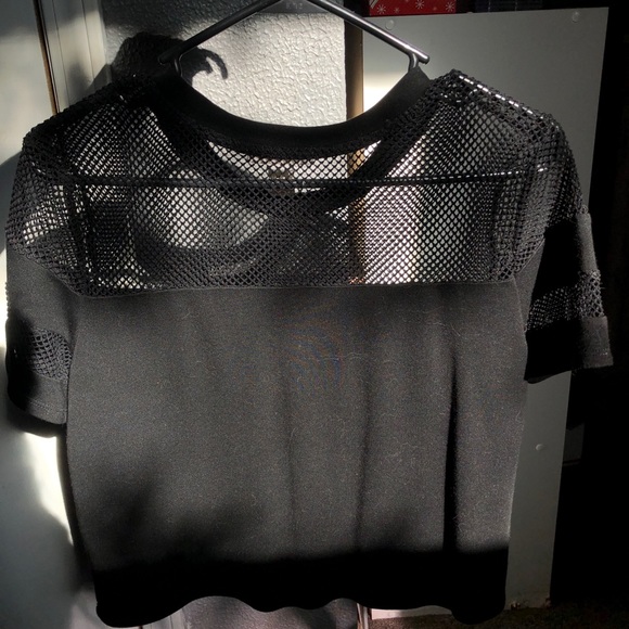Black mesh crop top - Picture 2 of 2